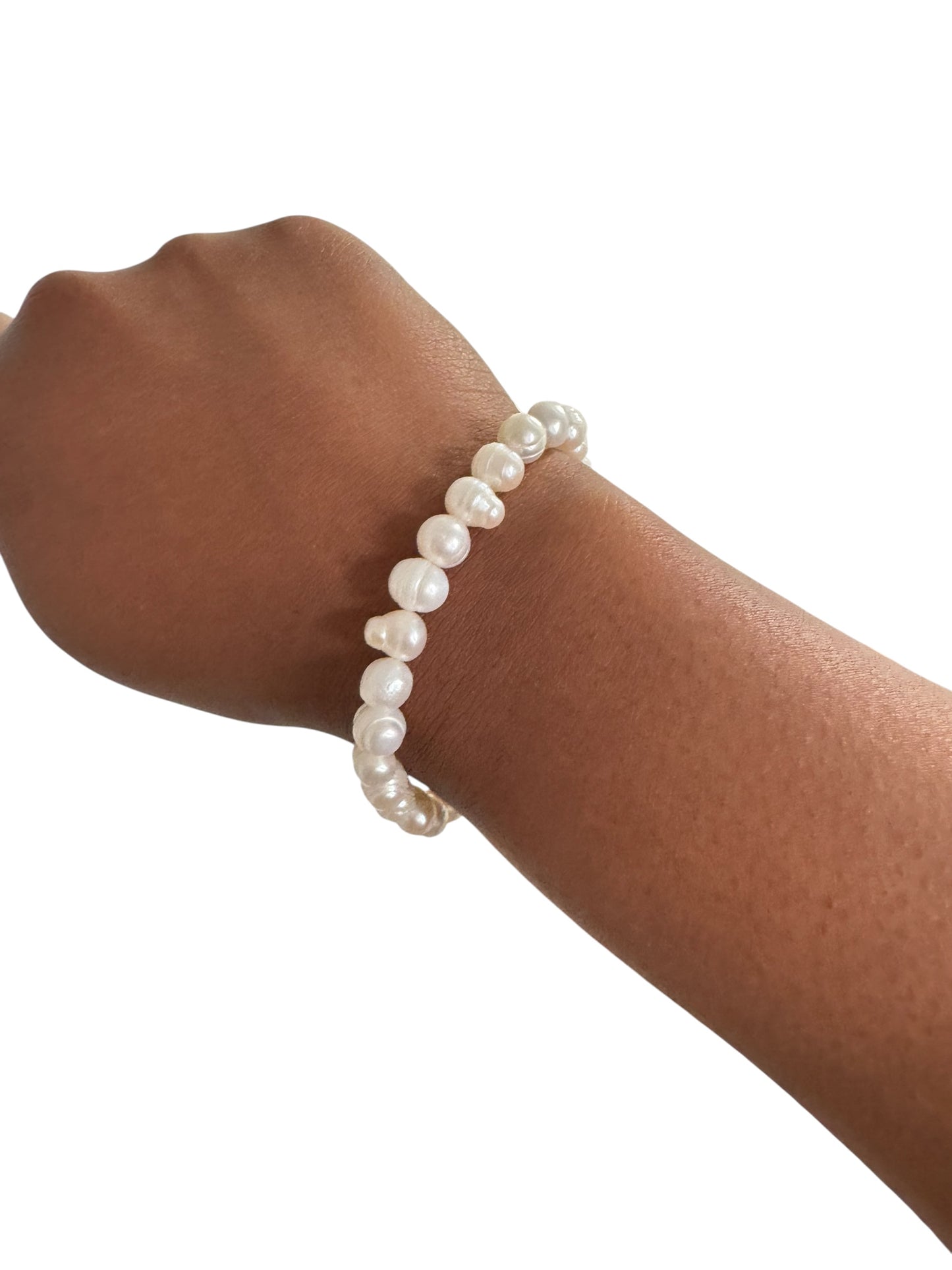 HerEdits™ Organic Pearl Bracelet – Soft Luxe Pearl-Style Beads